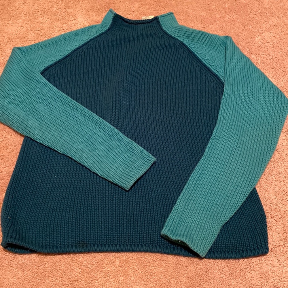 Beautiful womens cool blue two tone knit sweater